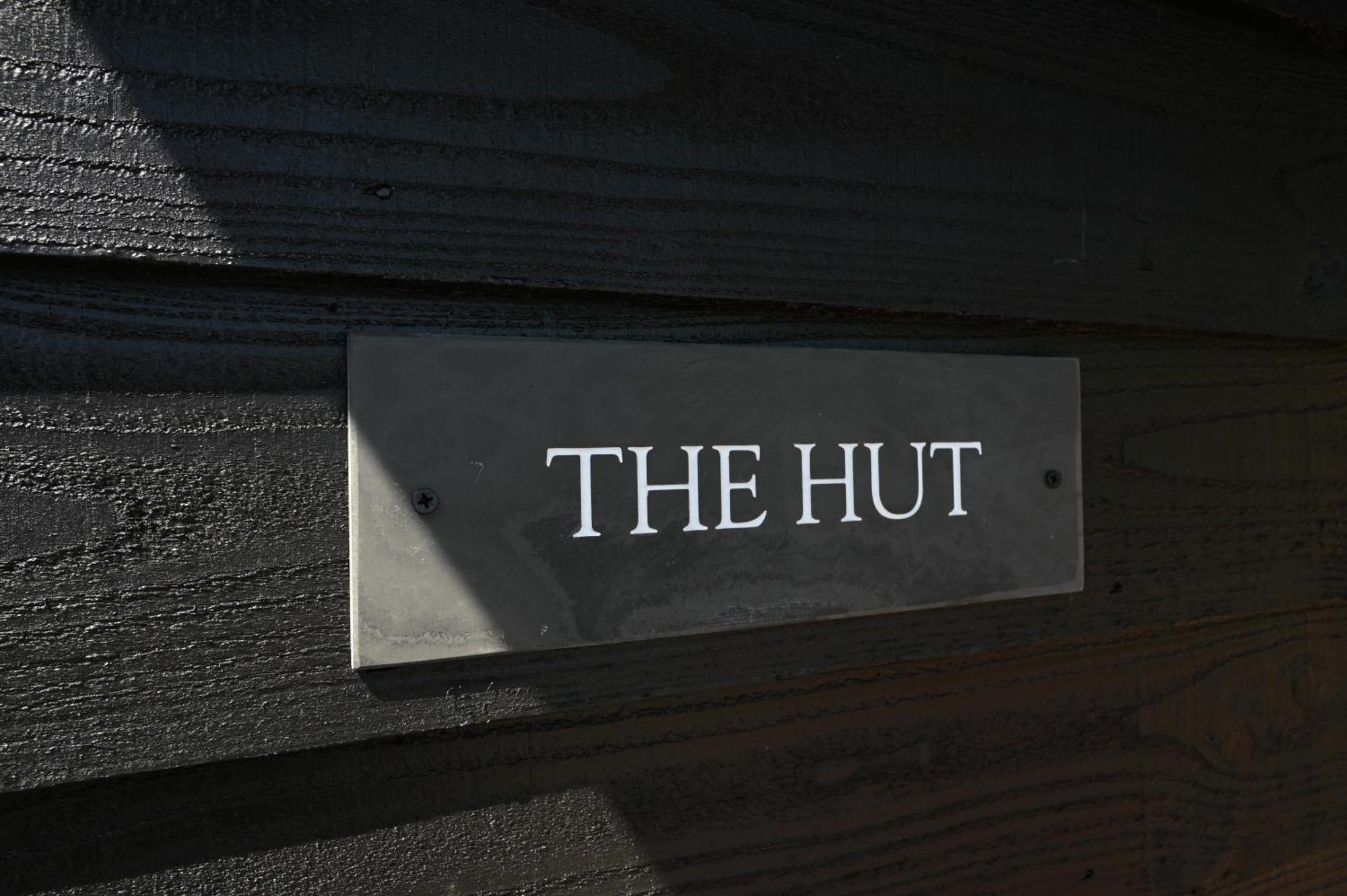 Hotel The Hut - A Shepherd'S Hut On Our Family Farm In Warwickshire Evesham Exteriér fotografie